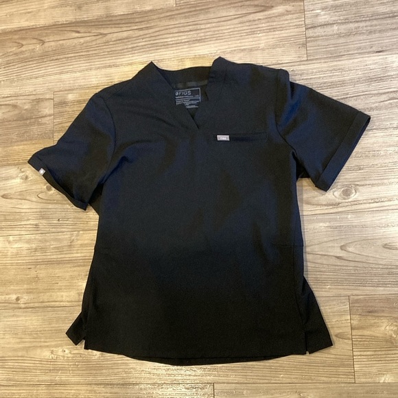 Figs Tops - FIGS technical collection Black V-Neck Scrub Top